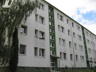 2 Zimmerwohnung mit Balkon in begrüntem Wohngebiet - H.-Heine-Straße 55