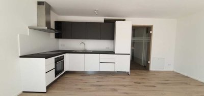 Neuwertige 3-Zimmer-Wohnung mit Terrasse und Einbauküche in Neu-Ulm