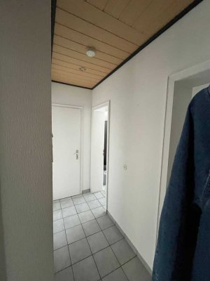 Renovierte 2-Zimmer Wohnung im EG mit Hof (Süden) in Würselen