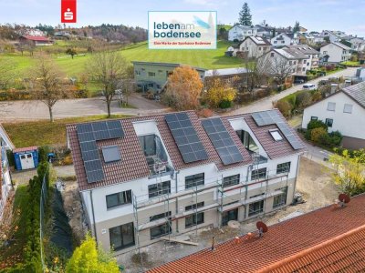 Raumwunder - moderner, hochwertiger Neubau
Doppelhaushälfte in ruhiger Lage - Erstbezug