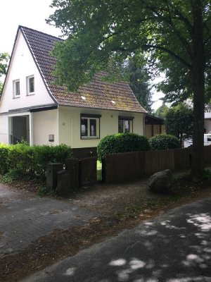 Preiswertes 3,5-Zimmer-Einfamilienhaus mit EBK in Norderstedt