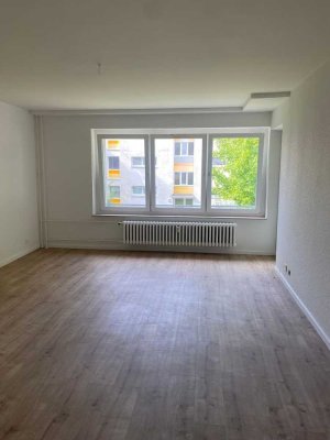 Renovierte 4 - Zimmer Wohnung in  ruhiger LAge
