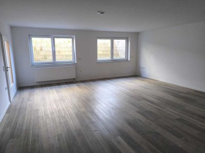 Helle Souterrainwohnung im Einfamilienhaus