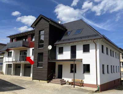 Erstbezug einer modernen 3-Zimmer-Wohnung mit Balkon und EBK in Neenstetten