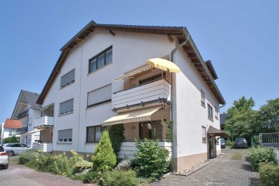*** Wohnen am Oberen Steinberg *** Gemütliche DG-Wohnung mit Flair