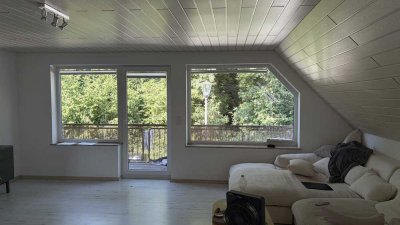 Helle Wohnung mit Waldblick! Frisch sanierte 2-Zi-Whg in Köln-Wahnheide mit EBK und Balkon