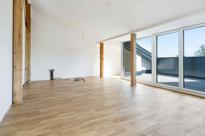 Ruhige 3-Zimmer-Dachgeschosswohnung mit Blick auf den Stille-Nacht-Bezirk sowie Bergblick