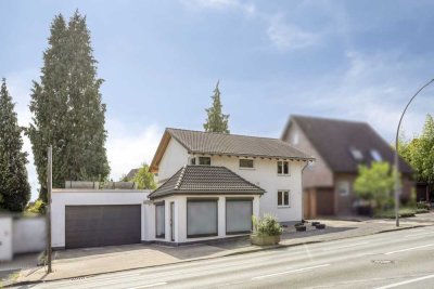 Modernes Einfamilienhaus am Haardrand: Wohnen und Arbeiten vereint