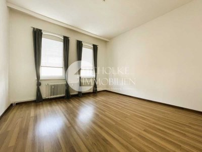 ++ Altbau-Charme ++ Schöne 3 Zimmer-Wohnung in Bahnhofsnähe in Uelzen