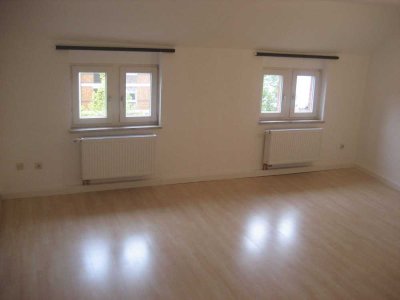 Single-Wohnung nahe ICE-Bhf