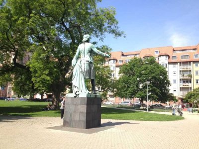 Am schönen Schillerplatz