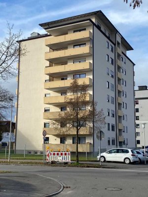 Modernisierte  2 Zimmer Wohnung mit Tiefgaragenstellplatz im Stadtosten von Abensberg