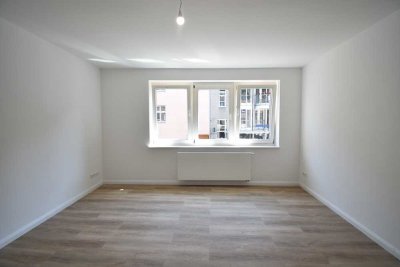 D-Altstadt! Sanierte 2-Zi-Whg ab sofort zu vermieten