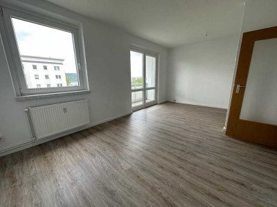 Frisch sanierte 3-Raum-Wohnung mit Balkon