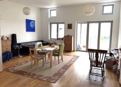 Lichtdurchflutete  Wohnung mit Südbalkon und Alpenblick