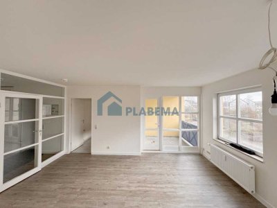 Beliebte Wohngegend! Frisch renovierte 2 Zimmer mit Balkon & neuwertiger Einbauküche