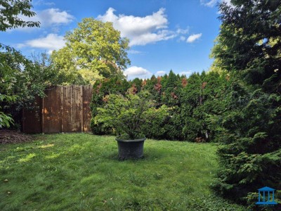 Garten-Eigentumswohnung mit Carport in Altstadtrandlage
