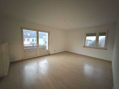 bezahlbare 2-Zi.-Wohnung mit Balkon