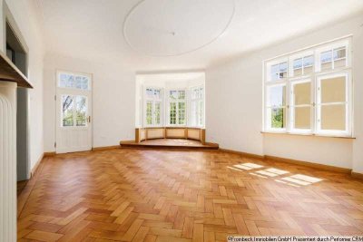 Altbau Liebe neu definiert - kernsanierte 4,5 Zi AB Whg, 2.OG, frei