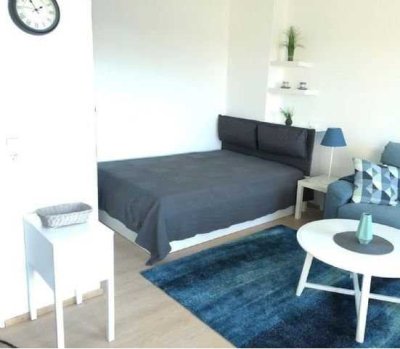Stilvolle, modernisierte 1-Zimmer-Wohnung mit EBK in Bornheim