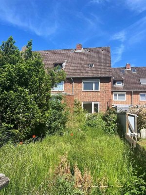 Reihenendhaus mit großem Entwicklungspotenzial für Handwerker und Sanierungsprofis
