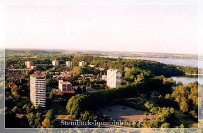 Liebevolles Ambiente für "höchste" Ansprüche - Blick auf Wald und Seenlandschaft