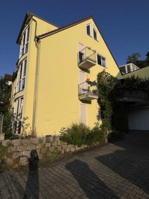 Lichtdurchflutete Maisonette mit traumhafter Dachterrasse