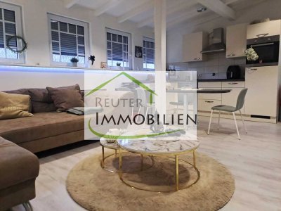 Altbauflair neu gedacht – hochwertige 2-Raum-Wohnung mit Einbauküche