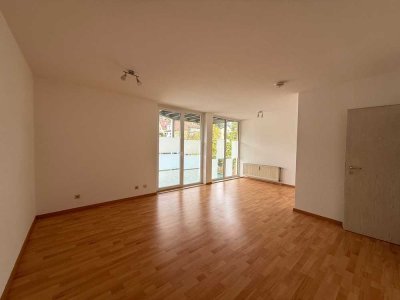 Marko Winter Immobilien - Mosbach-Diedesheim: 2-Zimmerwohnung mit 2 Balkone im Mehrfamilienhaus