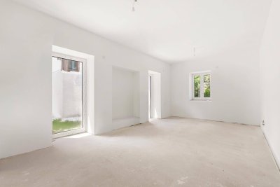 Altbaucharme trifft Gestaltungsfreiheit: 3-Zimmer-Wohnung mit Terrasse, Garten &amp; individueller Ausstattungsmöglichkeit in Straßgang