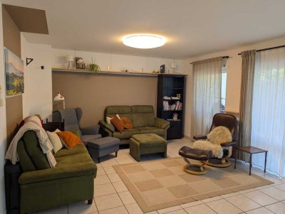 Stilvolle 4,5-Raum-EG-Wohnung mit gehobener Innenausstattung mit Garten in Mühlacker-Lomersheim