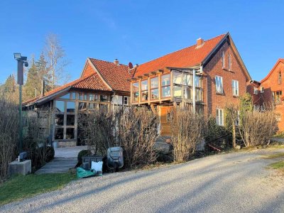 Großes Wohnhaus ohne Renovierungsstau + Baugrund + Bauernhof in Nienstedt/Deister zusammen 3100 qm