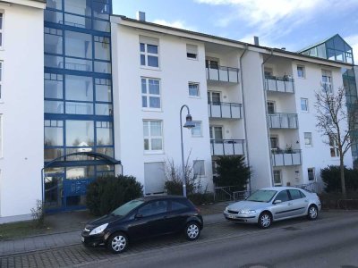 Attraktive 2-Zimmer-Wohnung in Laupheim (Anne-Frank-Straße) - mit TG-Stellplatz + Einbauküche