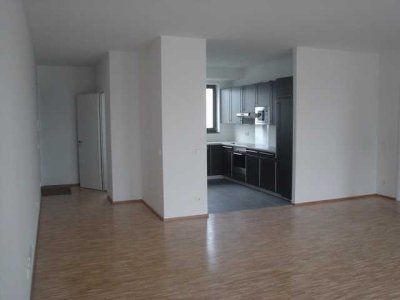 Lichtdurchflutete 3-Zimmer-Wohnung mit größzügiger Süd-Terrasse mit Alpenblick