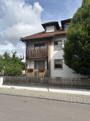 Sehr schöne, sonnige 3 ZKB Whg in zentraler Lage