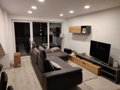 Moderne 3 -Zimmer Dachgeschosswohnung mit tollem Ausblick!!!