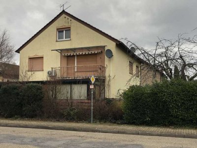 Geräumiges, preiswertes 15-Raum-Mehrfamilienhaus in Rastatt