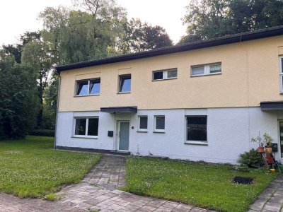 Ruhige 4-Zimmer-Erdgeschosswohnung mit Terrasse und Garten im Grünen