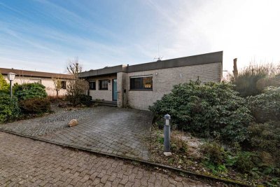 Platz zum Leben u. Entfalten: Familien-Bungalow auf traumhaftem Grundstück in Bielefeld-Großdornberg