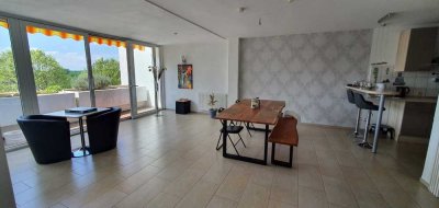 Attraktive Maisonette-Wohnung mit 165 m², 6 Zimmern und 4 Balkonen — provisionsfreier Privatverkauf