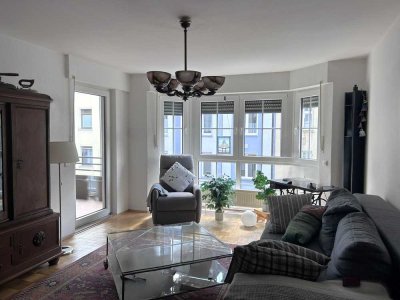 Urban & gemütlich: 3,5-Zi.-Wohnung mit Balkon und schönem Parkett