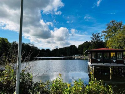 Vollmöbliertes WG-Zimmer mit eigener Küche direkt am wunderschönen Badesee