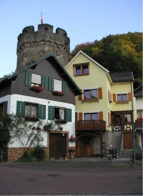 Bezugsfertiges 2-3 Familienhaus in bester Lage von Balduinstein mit Lahnblick