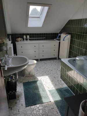 Gemütliche Dachgeschosswohnung in ruhiger Lage