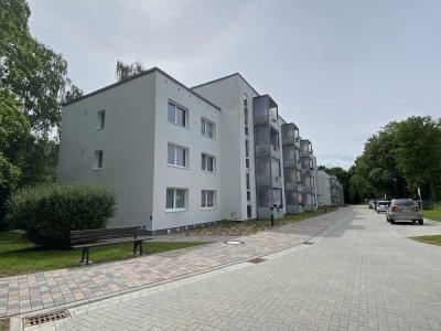 altengerechtes Wohnen mit einer Wohnküche, Balkon und einem großzügigem Bad