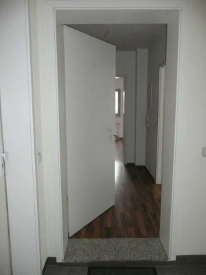 +++ Nachmieter gesucht! +++ große 4 Zimmer Maisonettewohnung mit Balkon und Carport +++