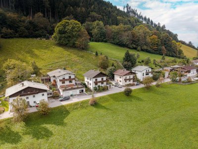 (Zweifamilien-)Wohnhaus am Waldrand in Ampass