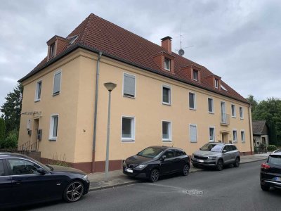 Wohnen im Grünen – Ruhige 2,5-Zimmer-Wohnung mit großem Gartenanteil in gepflegtem Mehrfamilienhaus