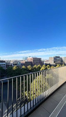 Luxuriöses Penthouse mit 3 Zimmern und Dachterrasse in Hamburg-Altstadt