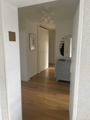 Stilvolle Maisonette-DG-Wohnung mit Wellnessbereich in familienfreundlicher Lage